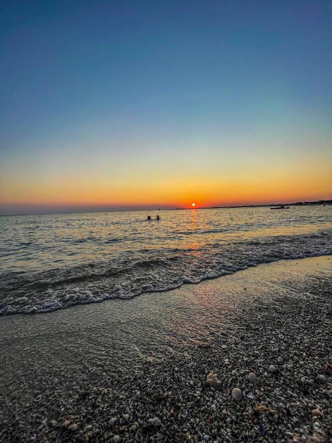 A 2 Passi Dal Mare Villa Porto Cesareo Luaran gambar